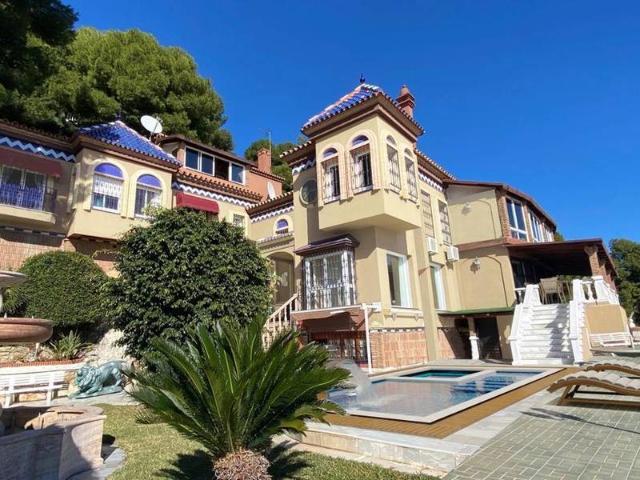 Casa chalet en Venta en Pinares de San Antón