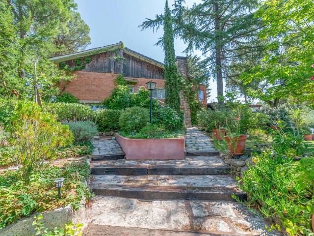 Casa chalet en Venta en Pino Alto Navarredonda