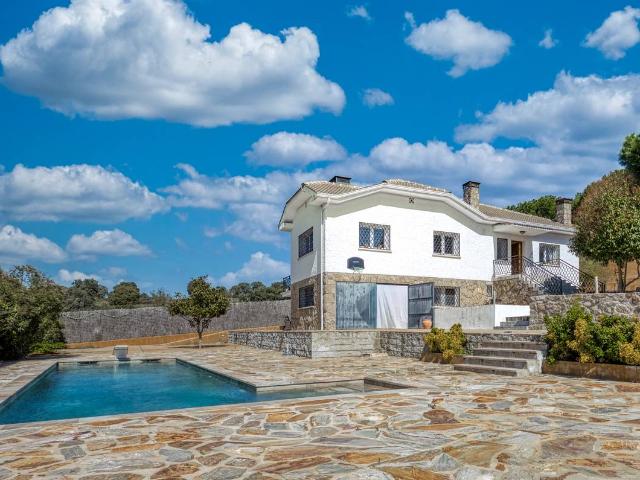 Casa chalet en Venta en Pino Alto Navarredonda
