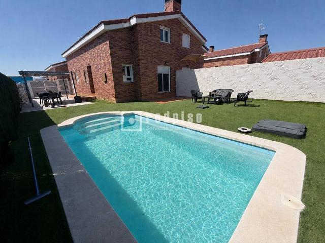 Casa chalet en Venta en Pioz