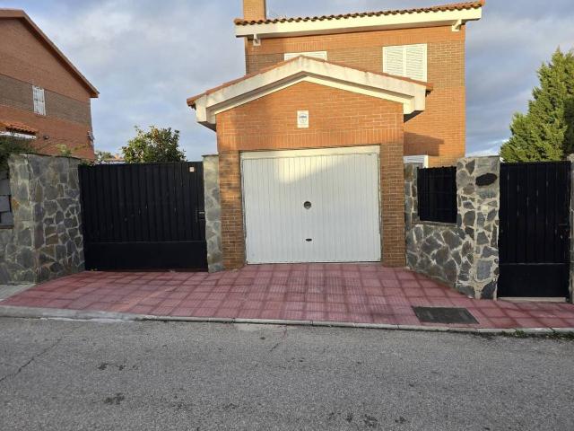 Casa chalet en Venta en Pioz