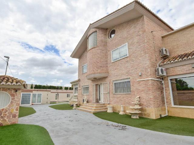 Casa chalet en Venta en Picassent
