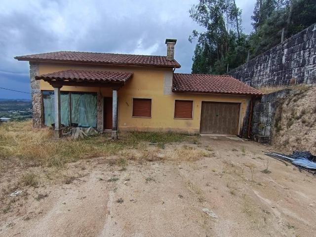 Casa chalet en Venta en Ponteareas