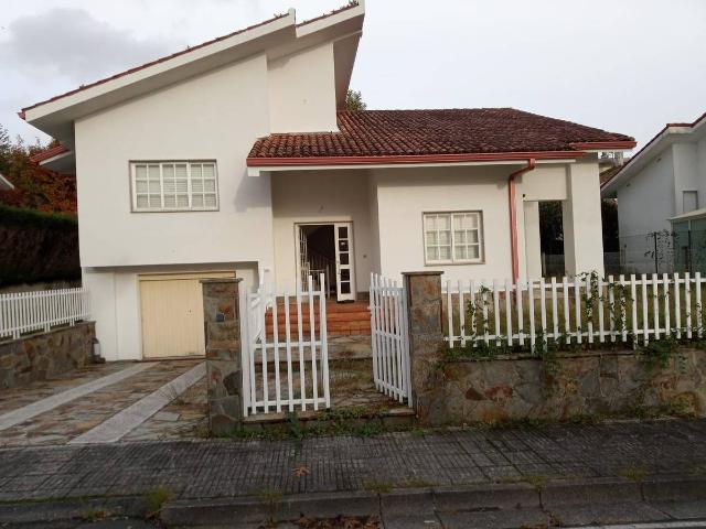 Casa chalet en Venta en Ponteareas