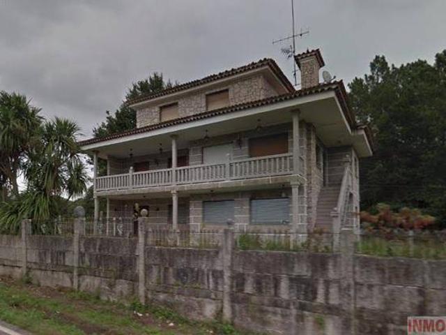 Casa chalet en Venta en Ponteareas