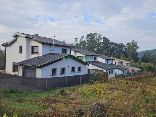 Casa chalet en Venta en Ponteareas