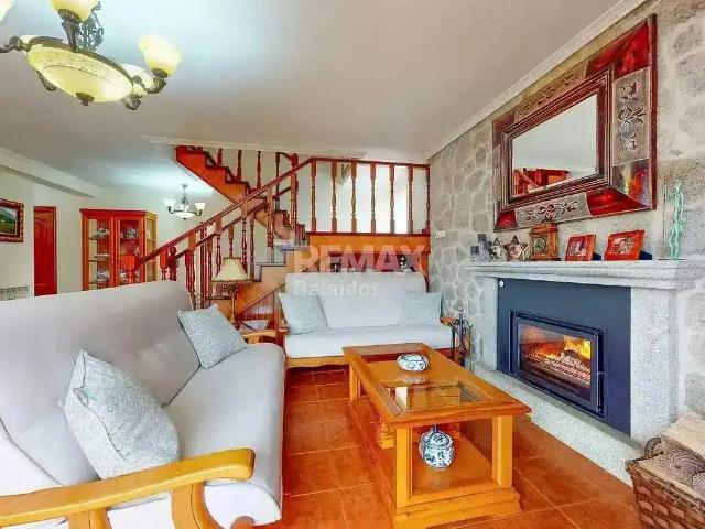 Casa chalet en Venta en Ponteareas
