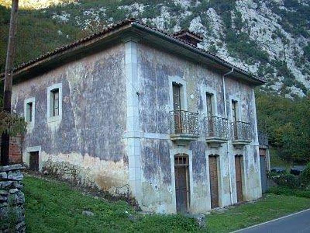 Casa chalet en Venta en Ponga