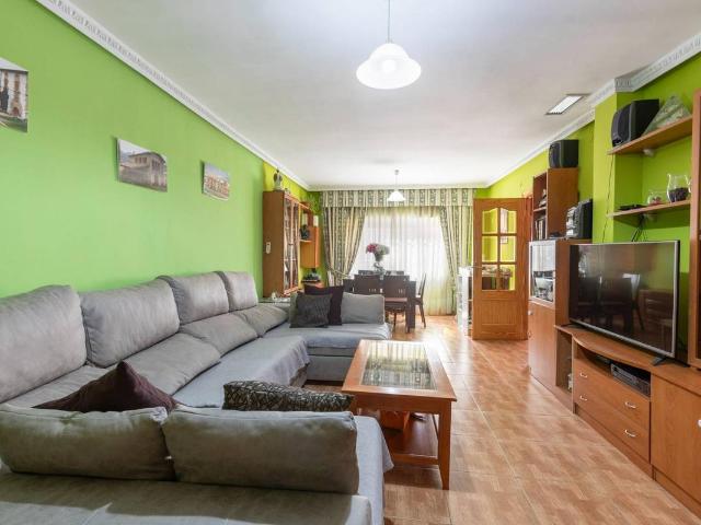 Casa chalet en Venta en Poniente