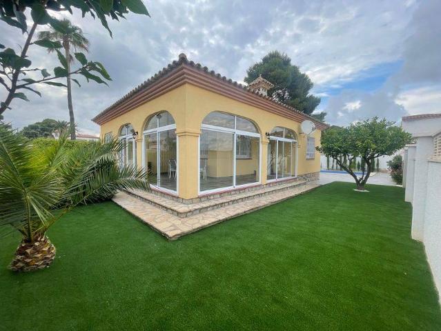 Casa chalet en Venta en Poble