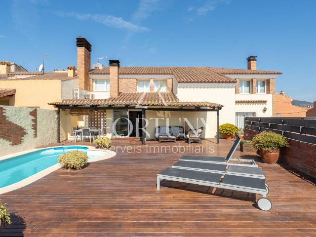 Casa chalet en Venta en Poble