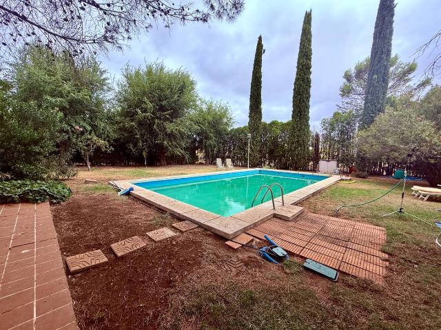 Casa chalet en Venta en Poblete