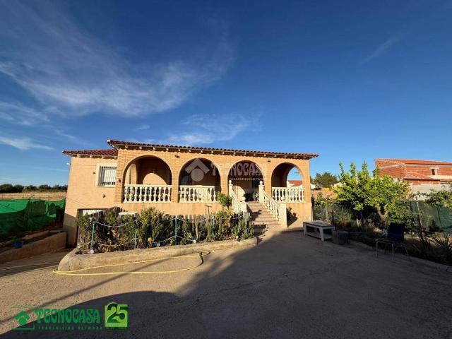 Casa chalet en Venta en Poblete