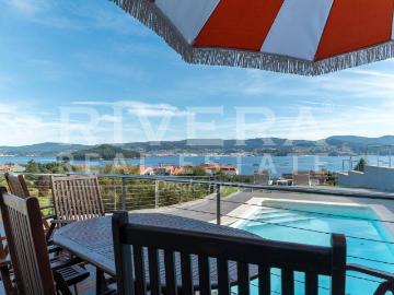 Casa chalet en Venta en Samieira
