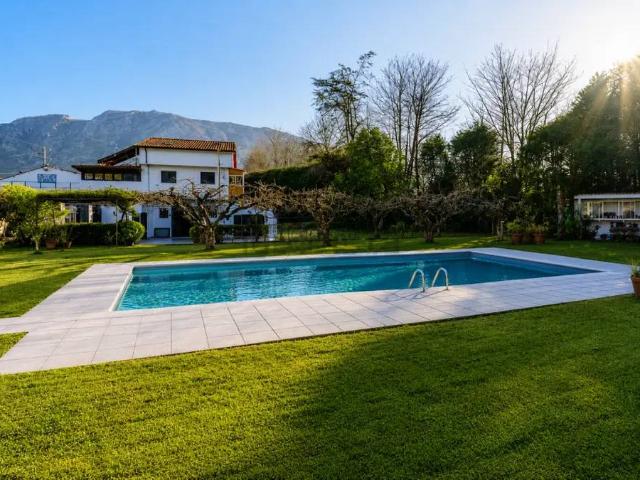 Casa chalet en Venta en Posada Barro