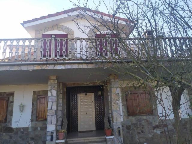 Casa chalet en Venta en Pozuelo del Páramo