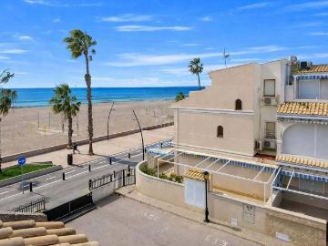 Villa en venta en Los Arenales del Sol - Cocina equipada