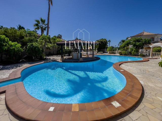 Casa chalet en Venta en Playa del Duque