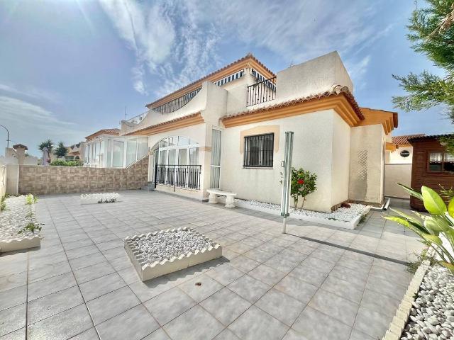 Casa chalet en Venta en Playa Flamenca