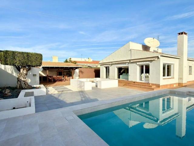 Casa chalet en Venta en Playa Muchavista