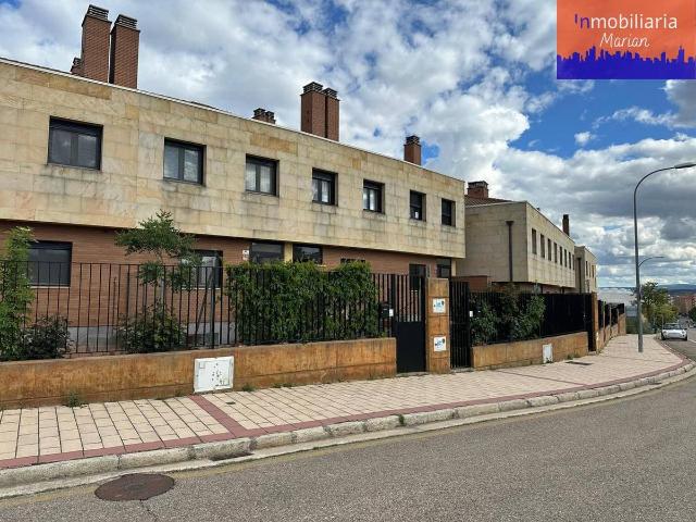 Casa chalet en Venta en Plaza de Toros Las Tenerías