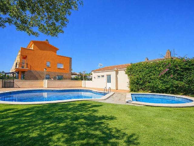 Casa adosada en Venta en Pla de Maset Cap de Salou