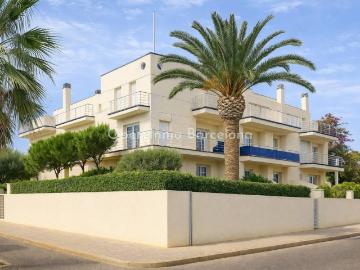 Casa chalet en Venta en Prat de Vilanova