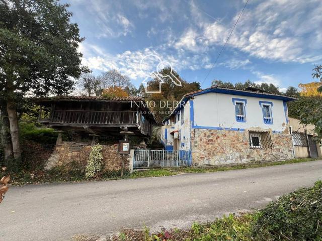 Casa chalet en Venta en Pravia