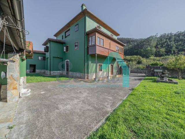 Casa chalet en Venta en Pravia