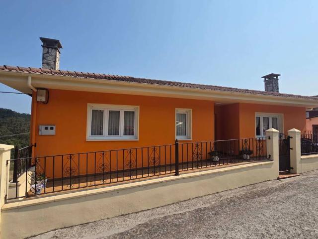 Casa chalet en Venta en Pravia