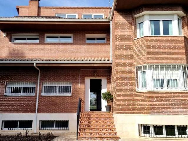 Casa chalet en Venta en Prado Norte