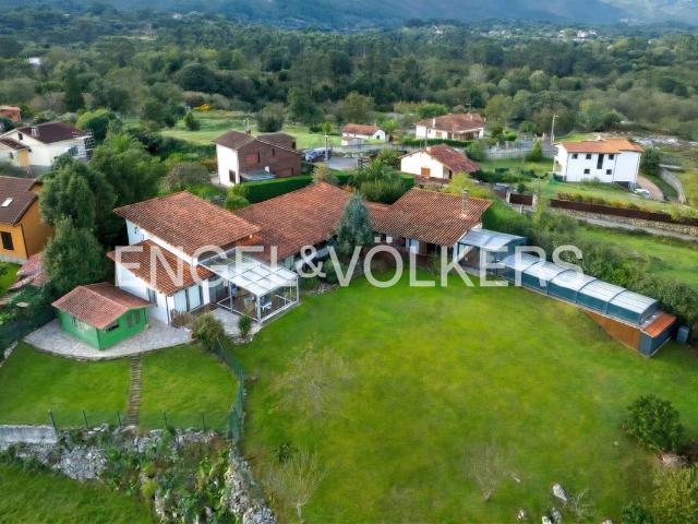 Casa chalet en Venta en Pría Nueva Hontoria Naves