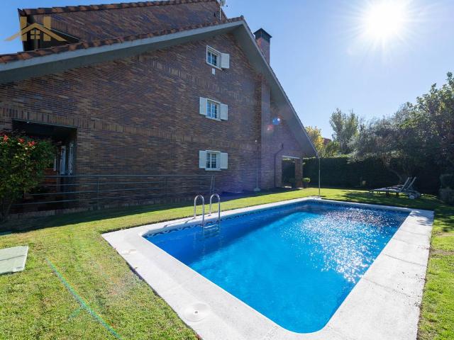 Casa chalet en Venta en Pueblo