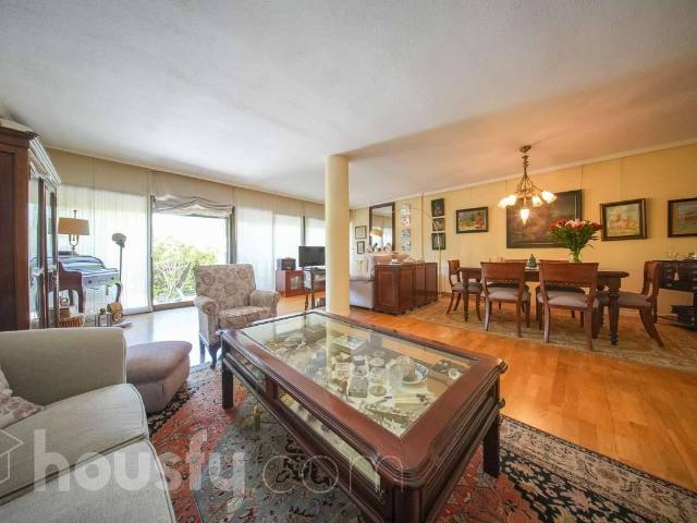 Casa adosada en Venta en Pueblo