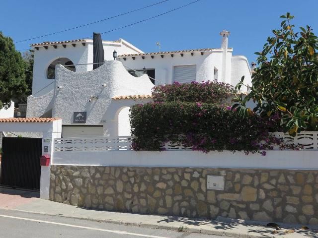 Casa chalet en Venta en Pueblo Acantilado Lanuza