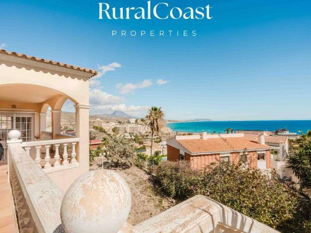 Casa chalet en Venta en Pueblo Acantilado Lanuza