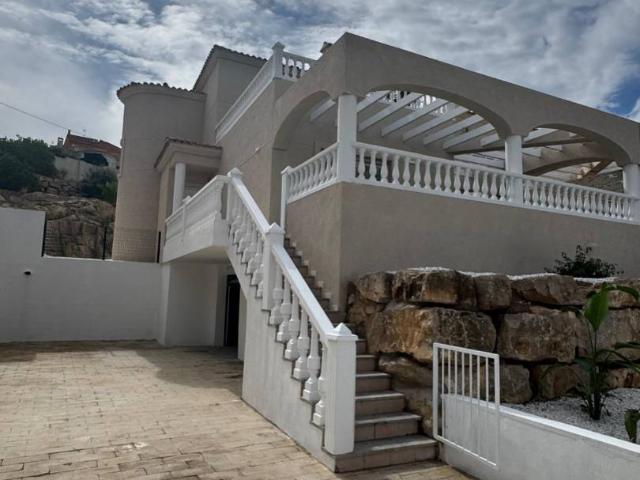 Casa chalet en Venta en Pueblo Acantilado Lanuza