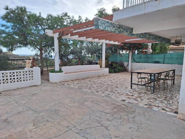 Casa chalet en Venta en Pueblo Acantilado Lanuza