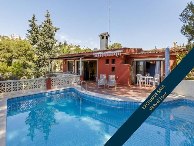 Casa chalet en Venta en Pueblo Español Coveta Fumá