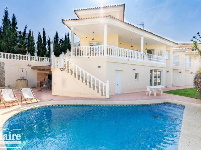Casa chalet en Venta en Pueblo Urbanizaciones