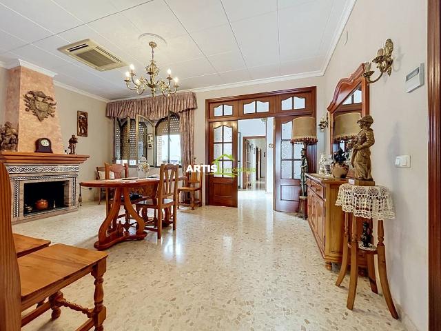 Casa chalet en Venta en Puente Genil