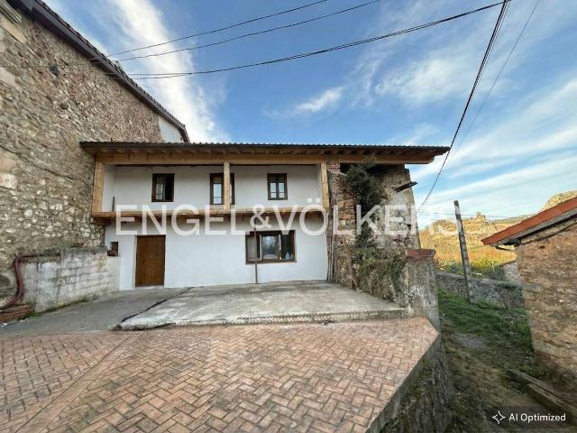 Casa adosada en Venta en Puente Viesgo