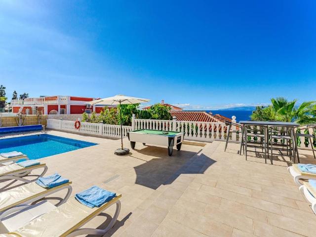 Casa chalet en Venta en Puerto de Santiago
