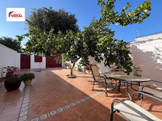 Casa chalet en Venta en Puertas del sur Guadabajaque