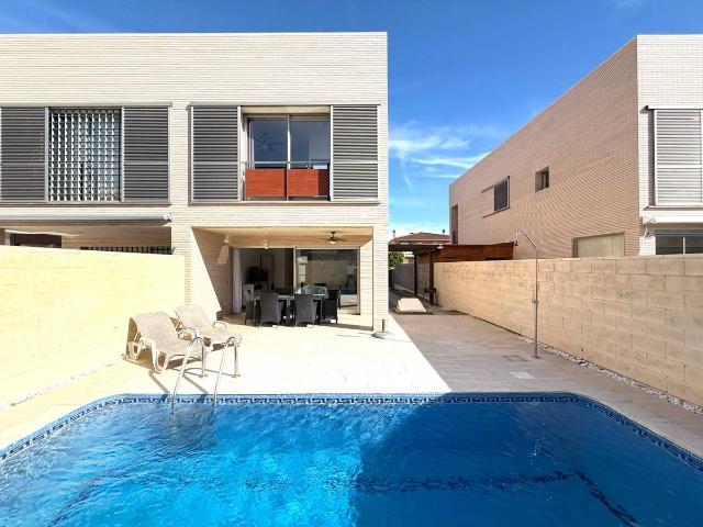 Casa chalet en Venta en Quatre Camins