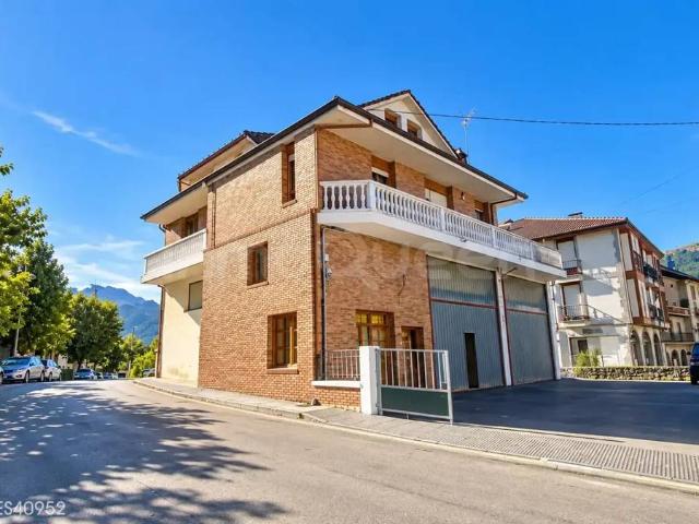 Casa chalet en Venta en Ramales de la Victoria