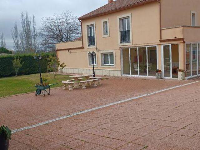 Casa chalet en Venta en Renedo de Esgueva