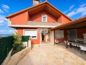 Casa chalet en Venta en Redondela