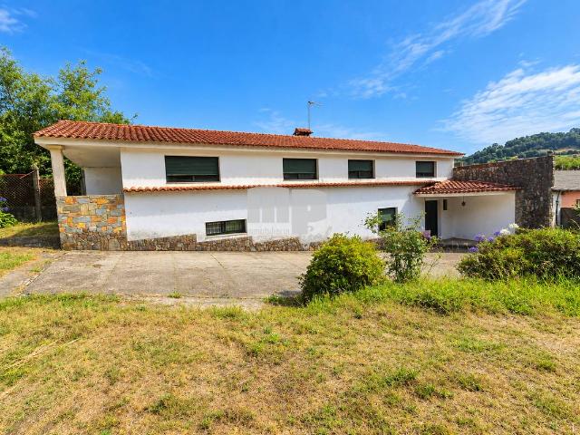 Casa chalet en Venta en Redondela