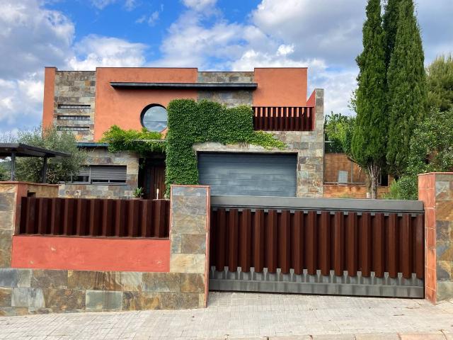 Casa chalet en Venta en Rellinars